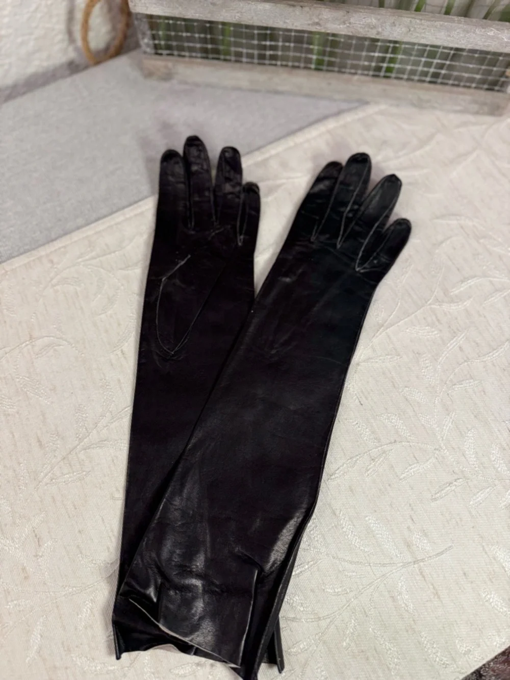Vintage Italian Black Leather Opera Gloves Size 6.5‎ Made in Italy Formal “Note”